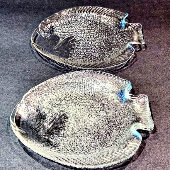 Fish Plate clear glass from France. - Picture 1 of 9